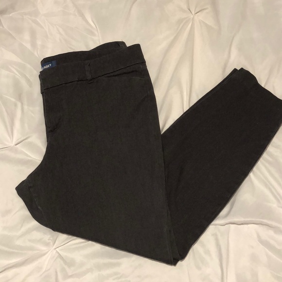 Old Navy Pants - Old Navy Pixie mid rise pant gray size 12 regular